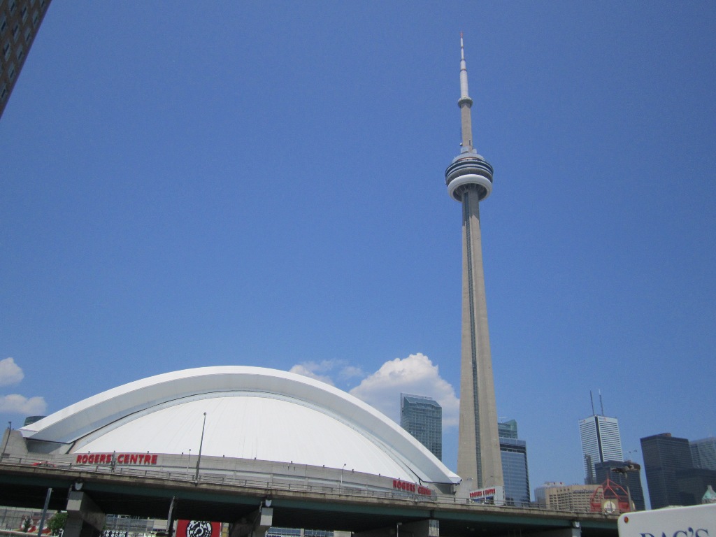 CANADA : A COMPLETE VACATION DESTINATION