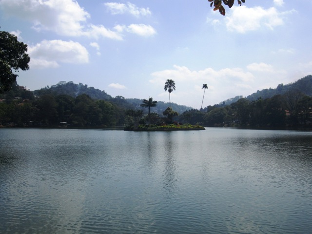 SL PART II – THE TWIN “HILLY DELIGHTS” OF CENTRAL SRI LANKA
